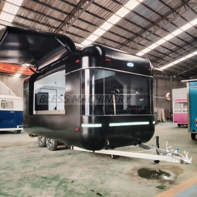 Longue durée de vie Voiture de remorque alimentaire avec cuisine complète et rotation de rotisserie de poulet