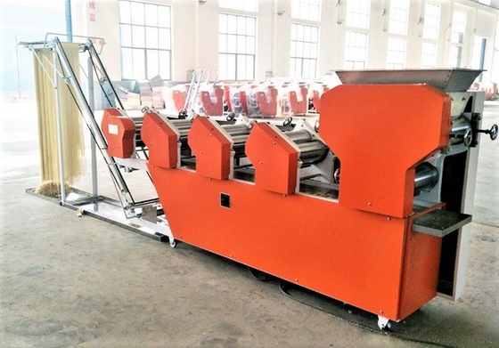 Machine de fabrication automatique de nouilles personnalisable pour la production industrielle et commerciale
