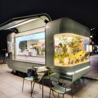 Conception d'un camion alimentaire mobile alimenté à l'eau pour répondre à la demande active dans les villages locaux au plus bas