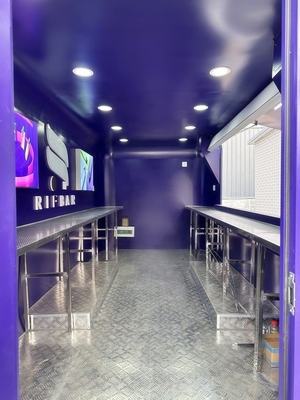 Conduite de voiture 2024 Super Performance Street Food Cart Trailer avec 24 mois de garantie