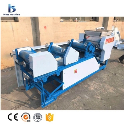 Machine professionnelle chinoise pour faire des nouilles Indomie avec des dimensions de 2300*730*1300mm