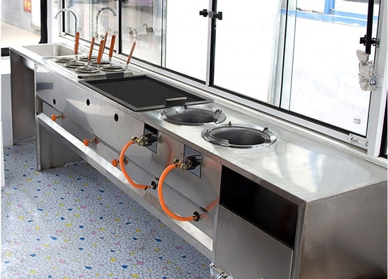 Camion électrique de restauration extérieur 220v multifonctionnel et pratique avec conception polyvalente