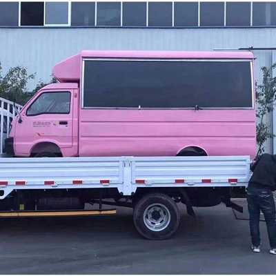 Camion électrique mobile à quatre roues