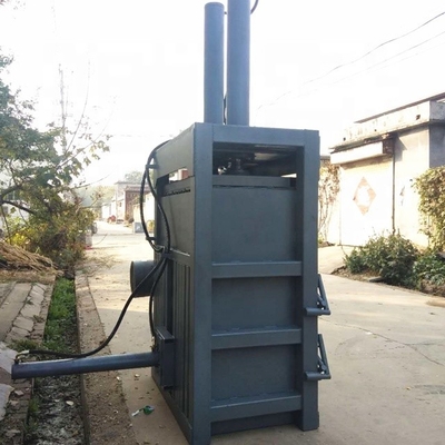 Machine hydraulique pour emballer des bouteilles en PET de 30 à 100 tonnes Capacité de 5 à 8 sacs par heure Compacteur hydraulique