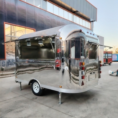 Camion de restauration mobile avec équipement de cuisine complet