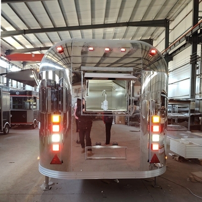 Camion de restauration mobile avec équipement de cuisine complet