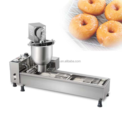 La machine à glaçage de beignets entièrement automatique économisant du travail bonne réputation 8 cm taille de beignets