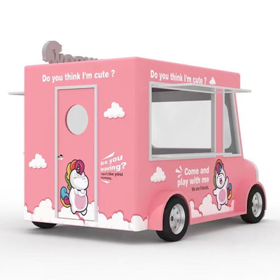Camion électrique mobile pour la distribution de boissons froides, de crème glacée et de nourriture