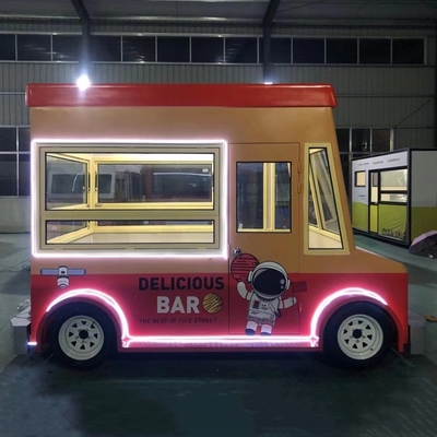 Camion électrique mobile pour la distribution de boissons froides, de crème glacée et de nourriture