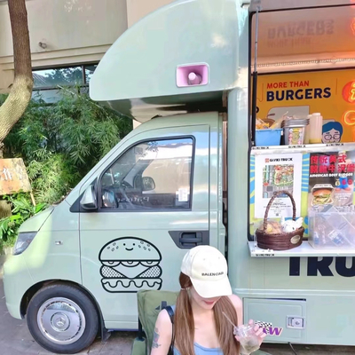 Chariot alimentaire Chariot de vente en plein air mobiles fast-food remorque pour mobile personnalisé