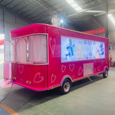 Un camion de salon de beauté à 40 km/h fonctionnant à la batterie pour les services de maquillage et de spa