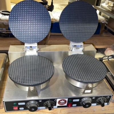 Machine à gaufres super performante pour le marché de détail avec une puissance de 1400 watts à faible investissement