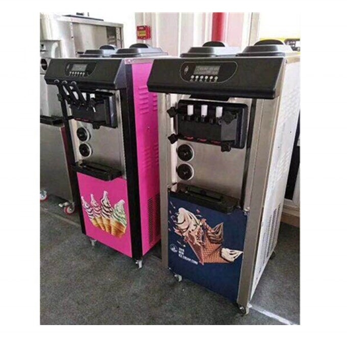Indicateur numérique d'assurance commerciale Machine à glaces Carpigiani avec 3 saveurs et 1 mélange
